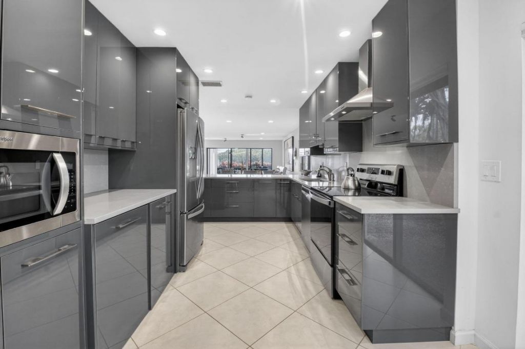 33 Westgate Lane, Unit C, Boynton Beach, FL 33436 Photo