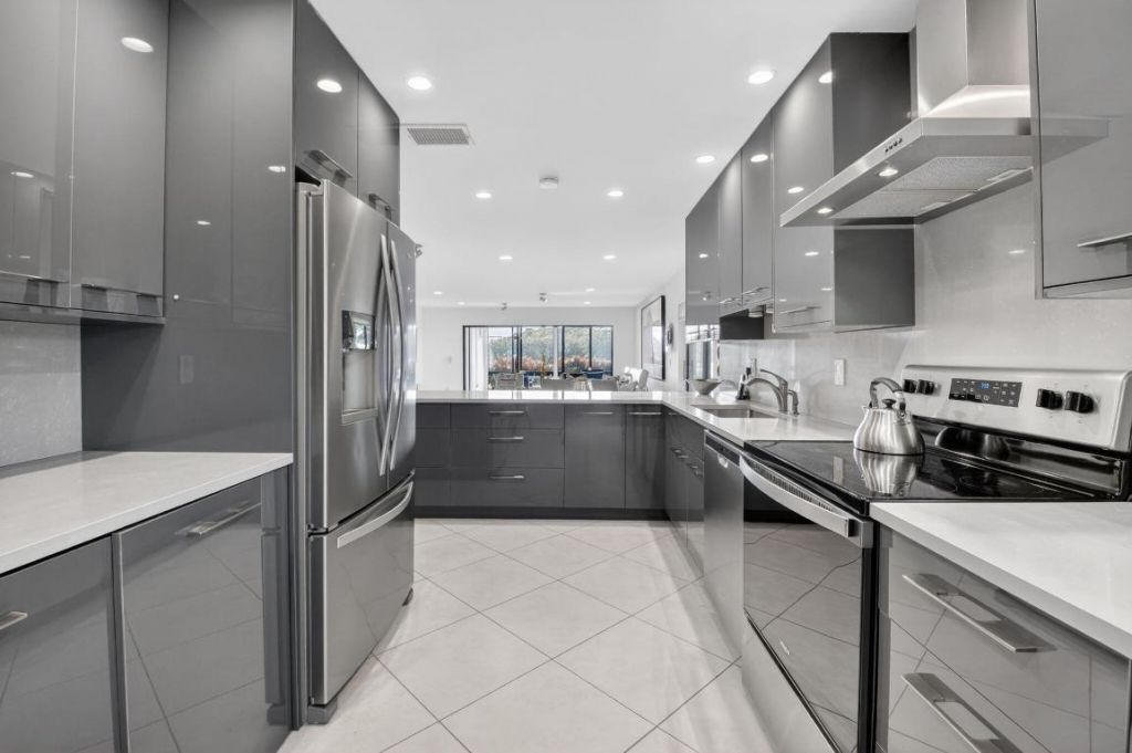 33 Westgate Lane, Unit C, Boynton Beach, FL 33436 Photo