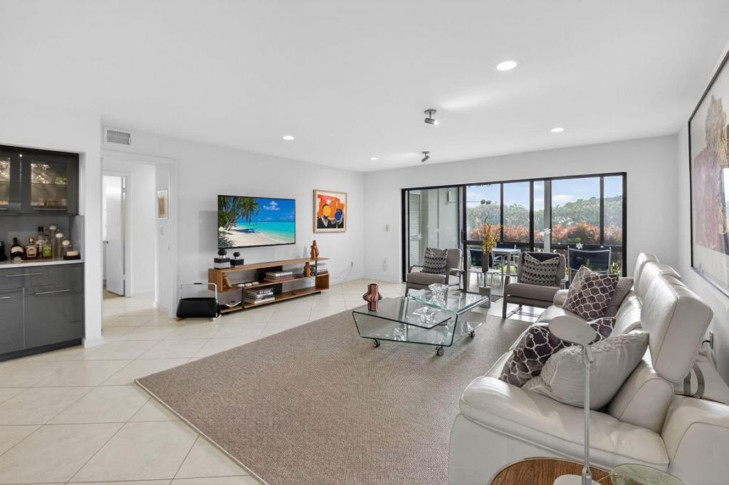 33 Westgate Lane, Unit C, Boynton Beach, FL 33436 Photo