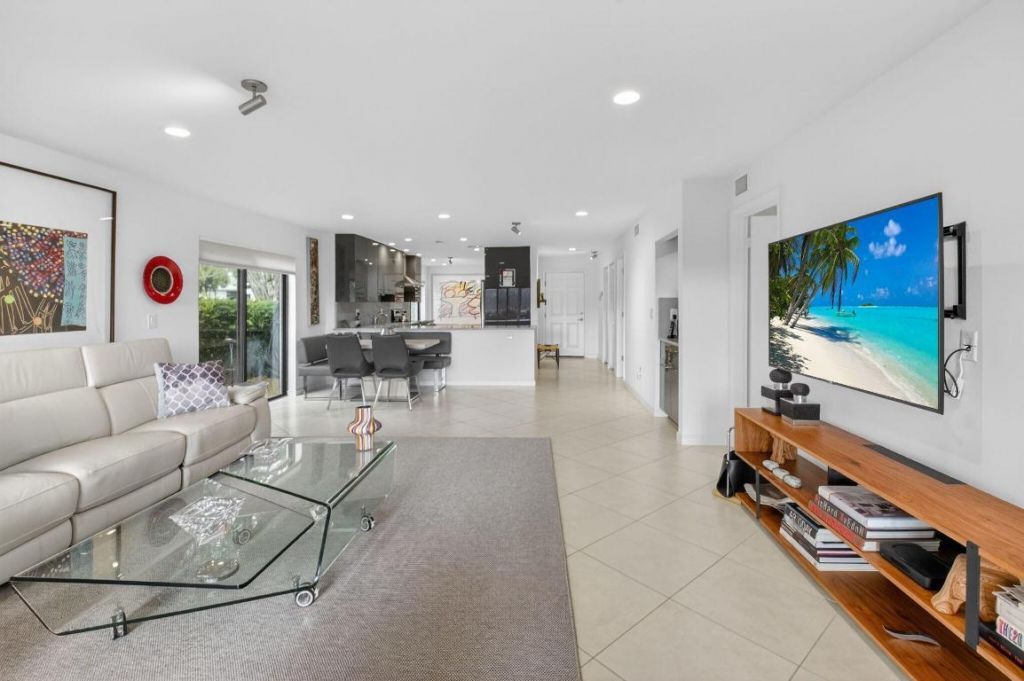 33 Westgate Lane, Unit C, Boynton Beach, FL 33436 Photo