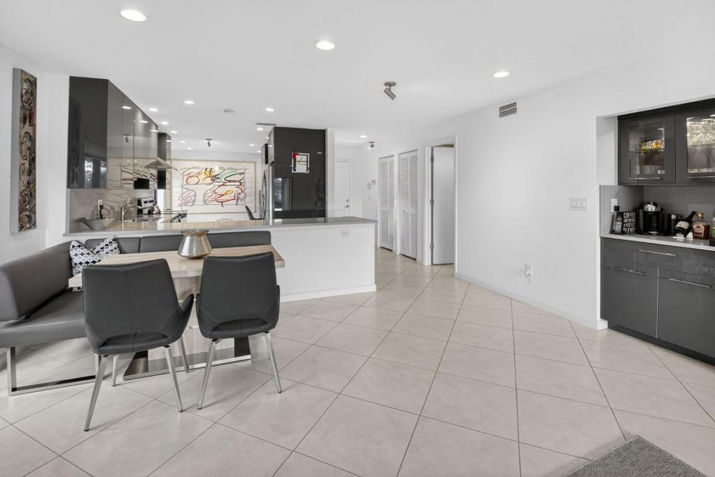 33 Westgate Lane, Unit C, Boynton Beach, FL 33436 Photo