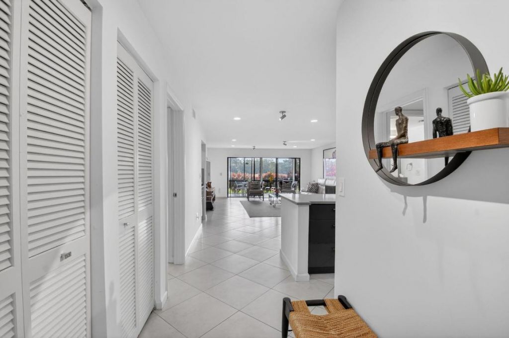 33 Westgate Lane, Unit C, Boynton Beach, FL 33436 Photo