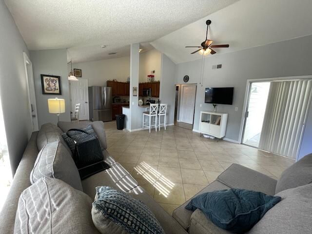 9129 Carma Drive, Boynton Beach, FL 33472 Photo