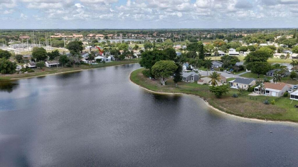 9129 Carma Drive, Boynton Beach, FL 33472 Photo