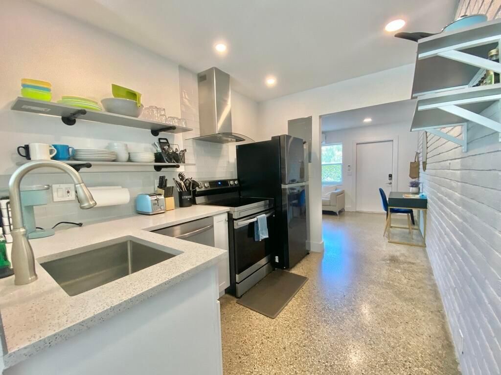 304 SE 3rd Street, Delray Beach, FL 33483 Photo