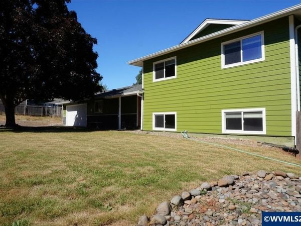 2305 Mosswood Ct S, Salem, OR 97306