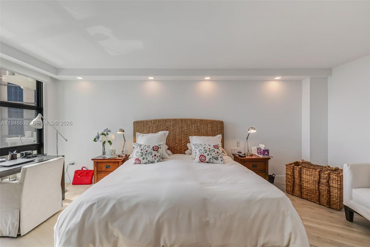 1121 Crandon Blvd, Unit F802, Key Biscayne, FL 33149 Photo