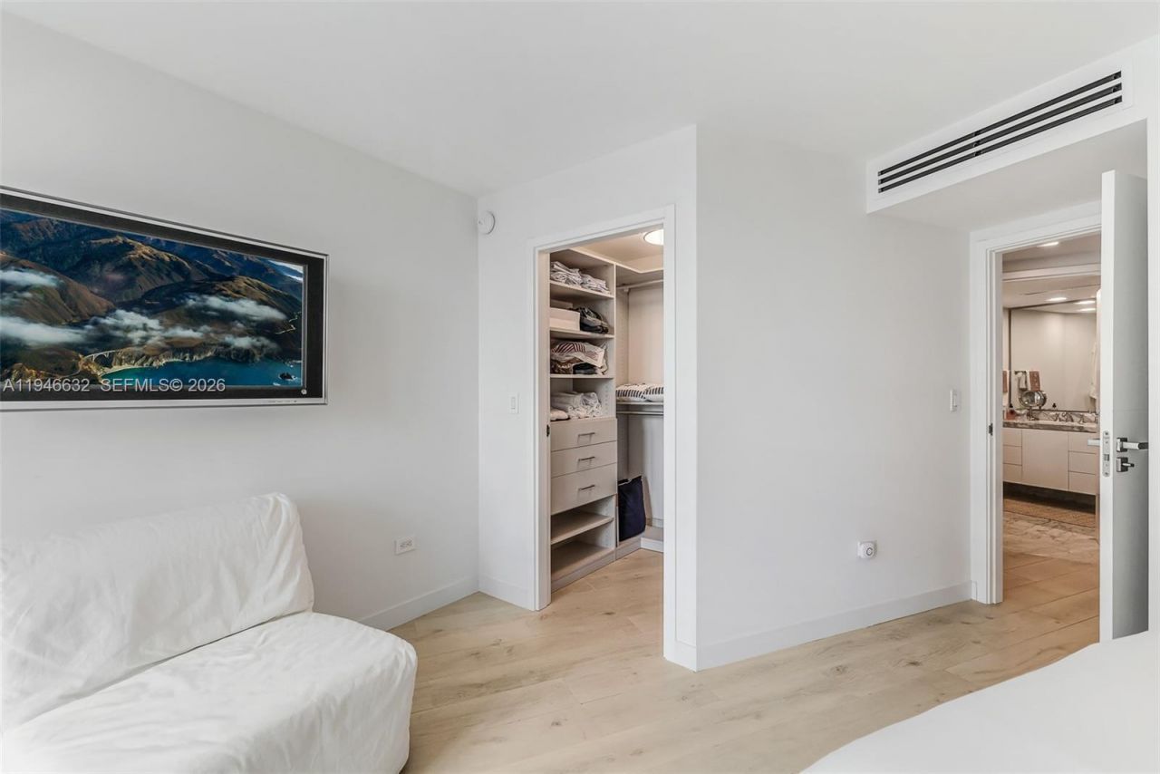 1121 Crandon Blvd, Unit F802, Key Biscayne, FL 33149 Photo