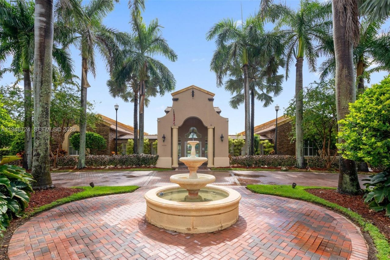 945 NE 34th Ave, Unit 103, Homestead, FL 33033 Photo