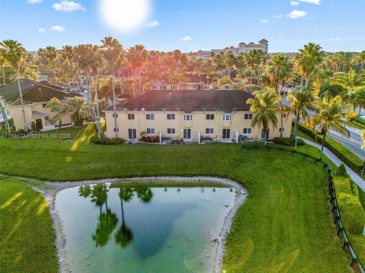 945 NE 34th Ave, Unit 103, Homestead, FL 33033 Photo