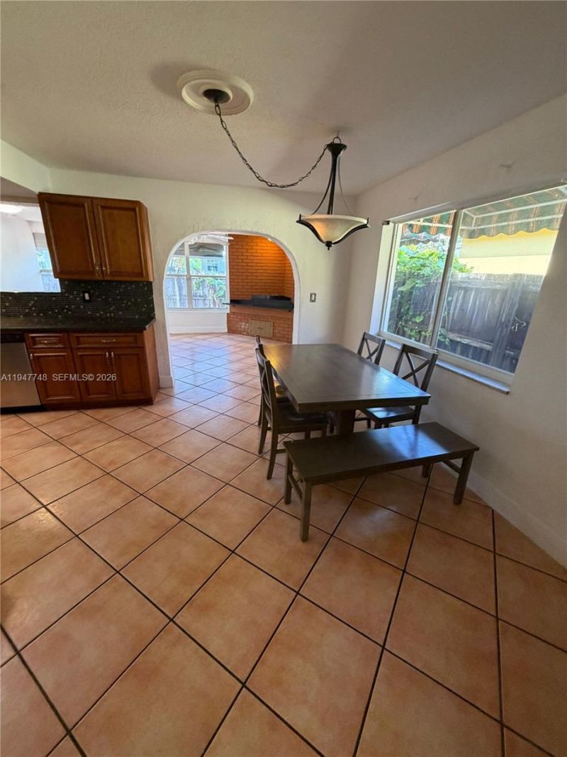 2104 N 14th Ct, Hollywood, FL 33020 Photo