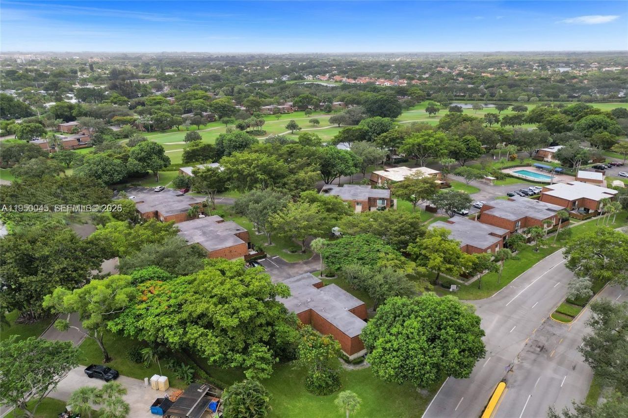 2080 SW 90th Ave, Unit C-13, Davie, FL 33324 Photo