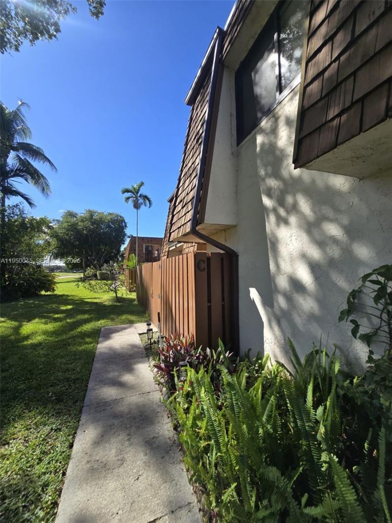 2080 SW 90th Ave, Unit C-13, Davie, FL 33324 Photo