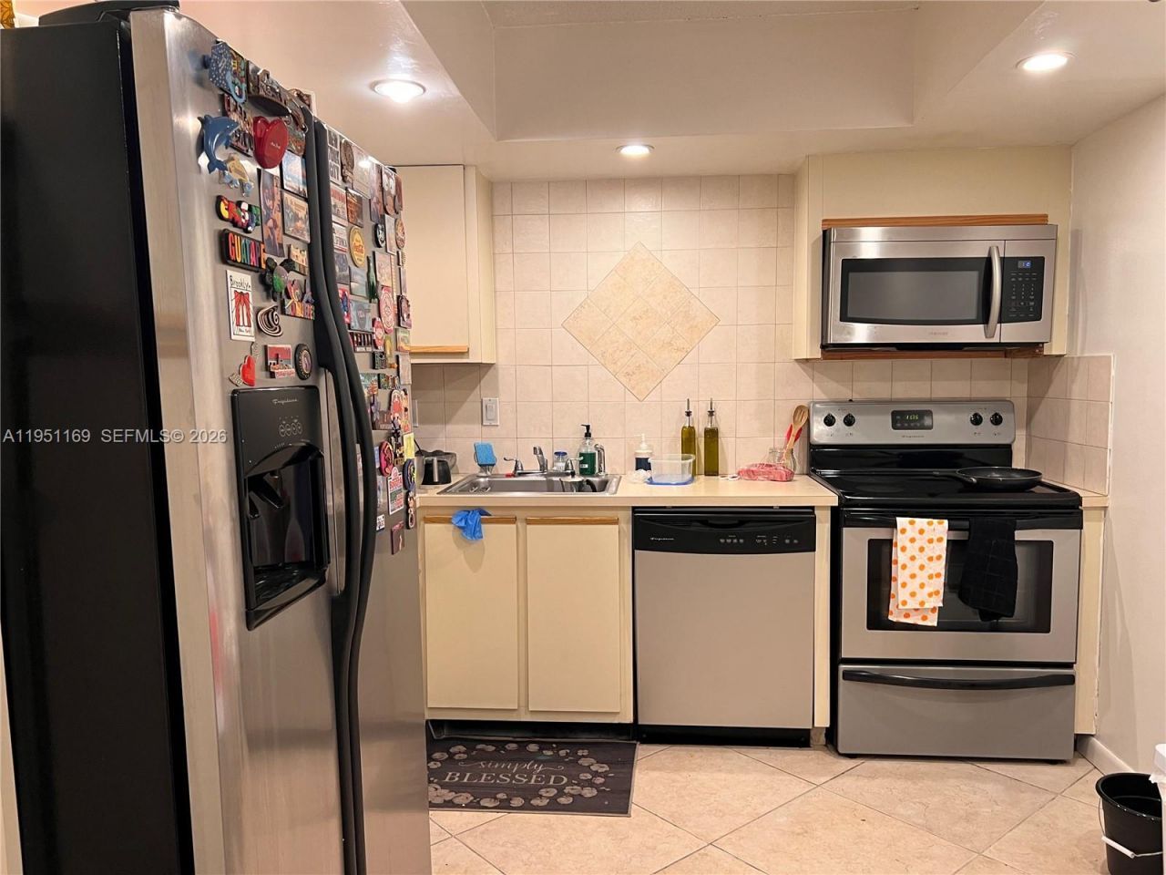 200 Leslie Dr, Unit 903, Hallandale Beach, FL 33009 Photo