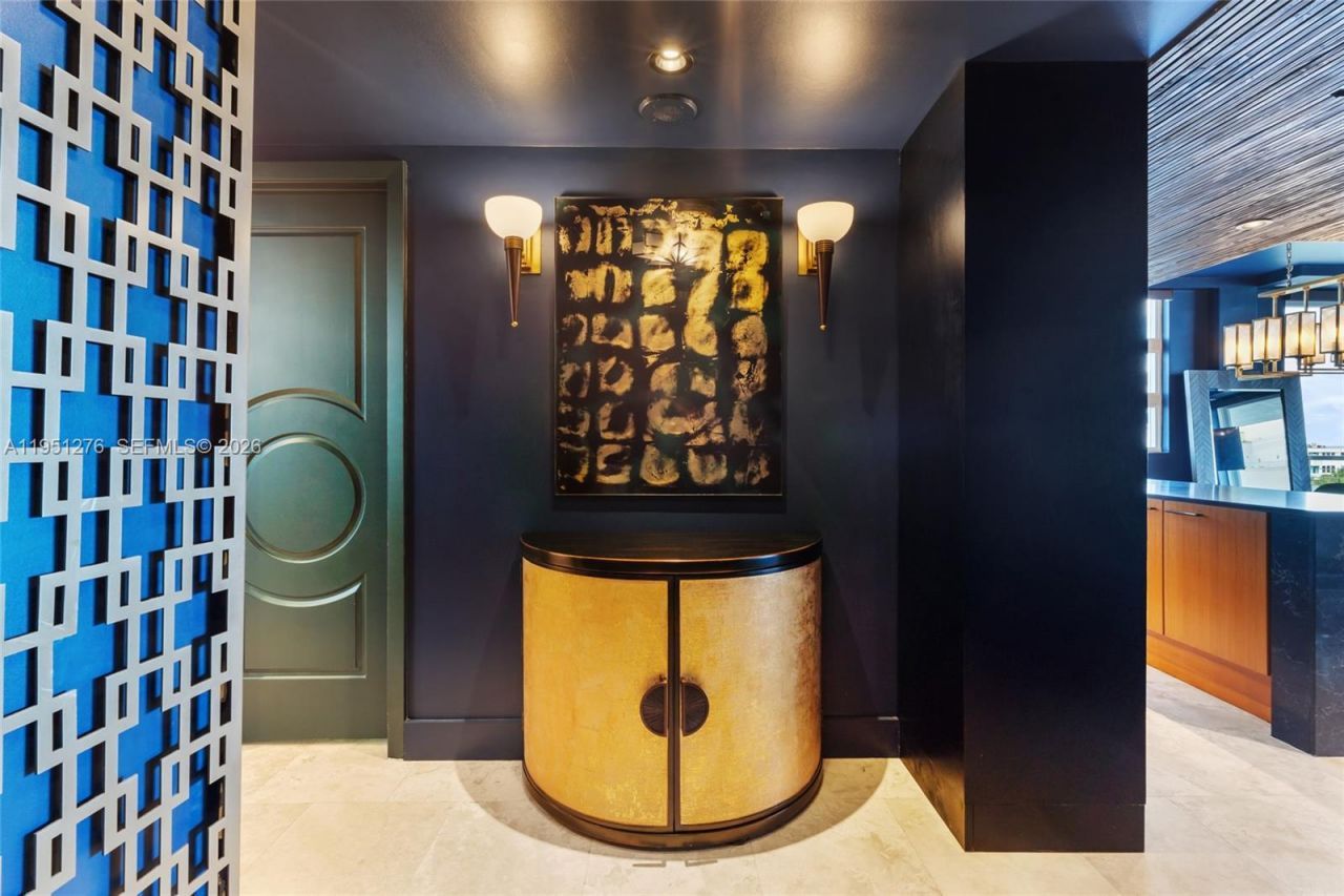 200 Ocean Dr, Unit 8F, Miami Beach, FL 33139 Photo