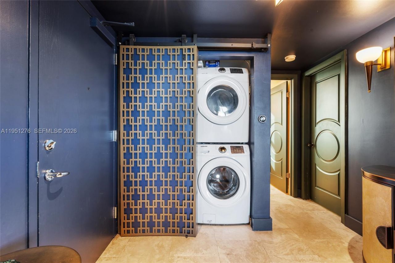 200 Ocean Dr, Unit 8F, Miami Beach, FL 33139 Photo