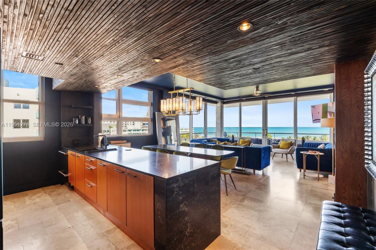 200 Ocean Dr, Unit 8F, Miami Beach, FL 33139 Photo