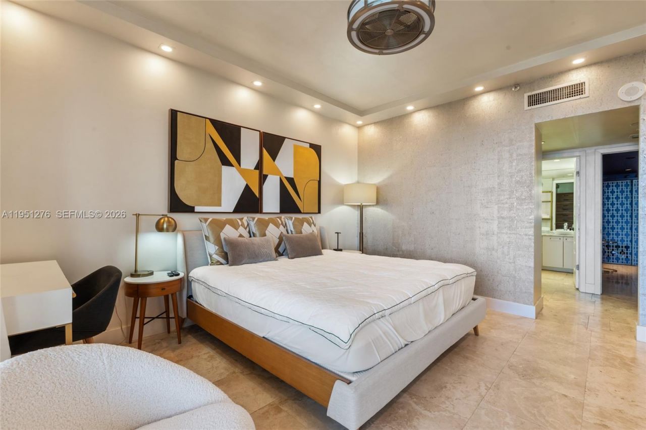 200 Ocean Dr, Unit 8F, Miami Beach, FL 33139 Photo