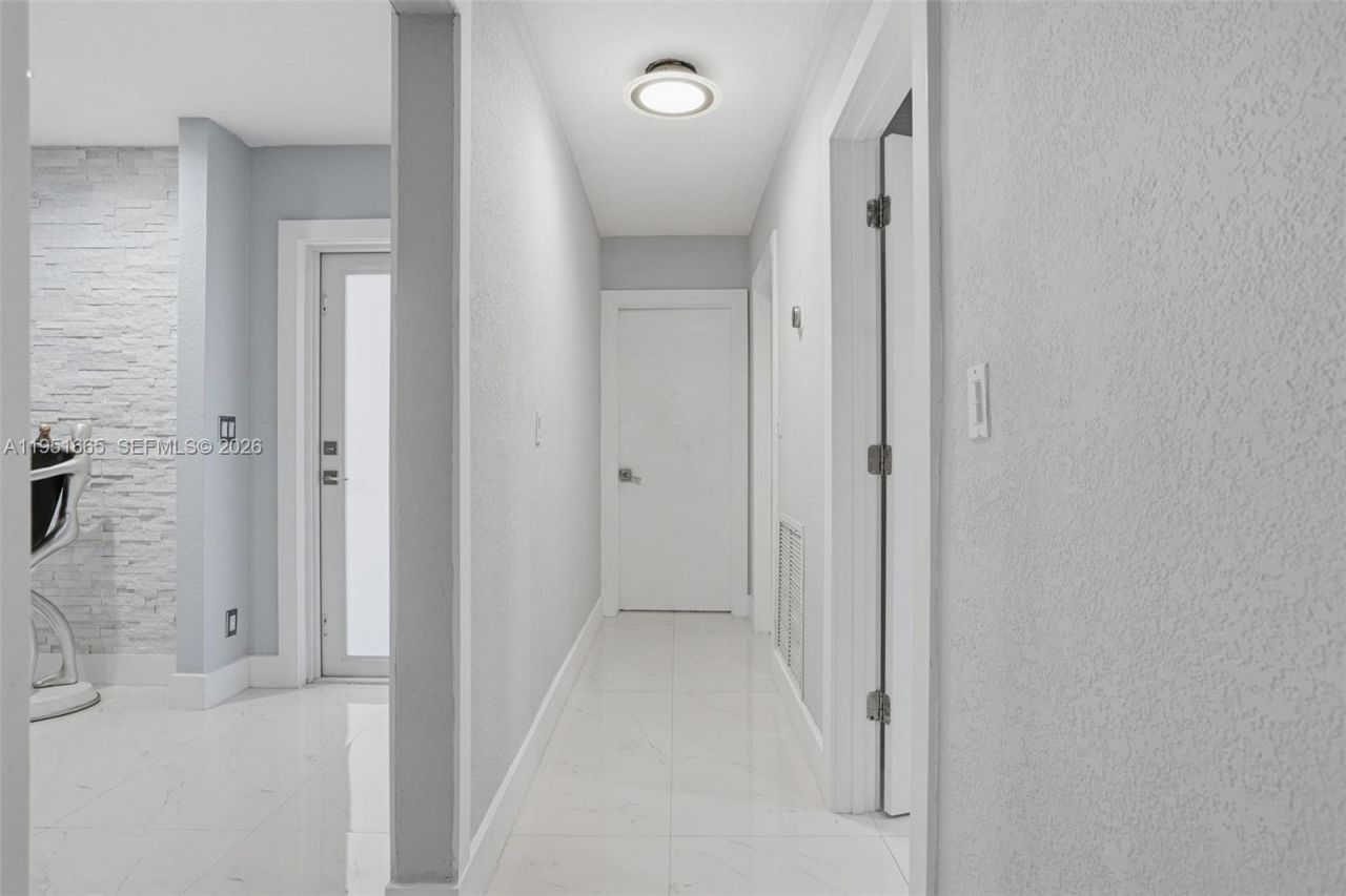 2918 Cleveland St, Hollywood, FL 33020 Photo