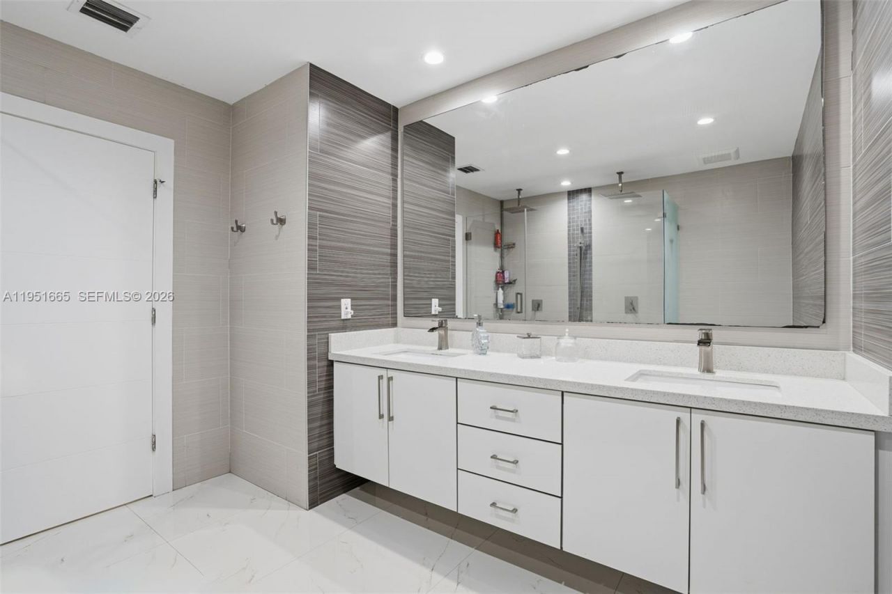 2918 Cleveland St, Hollywood, FL 33020 Photo