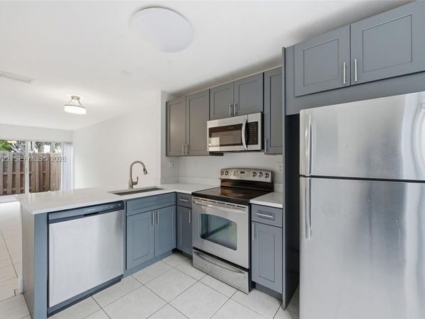 3001 NW 5th Ter, Unit 4, Pompano Beach, FL 33064