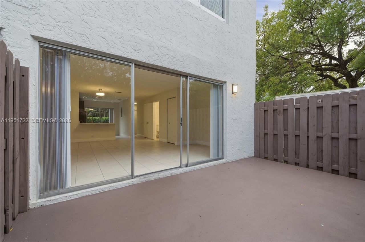 3001 NW 5th Ter, Unit 4, Pompano Beach, FL 33064 Photo