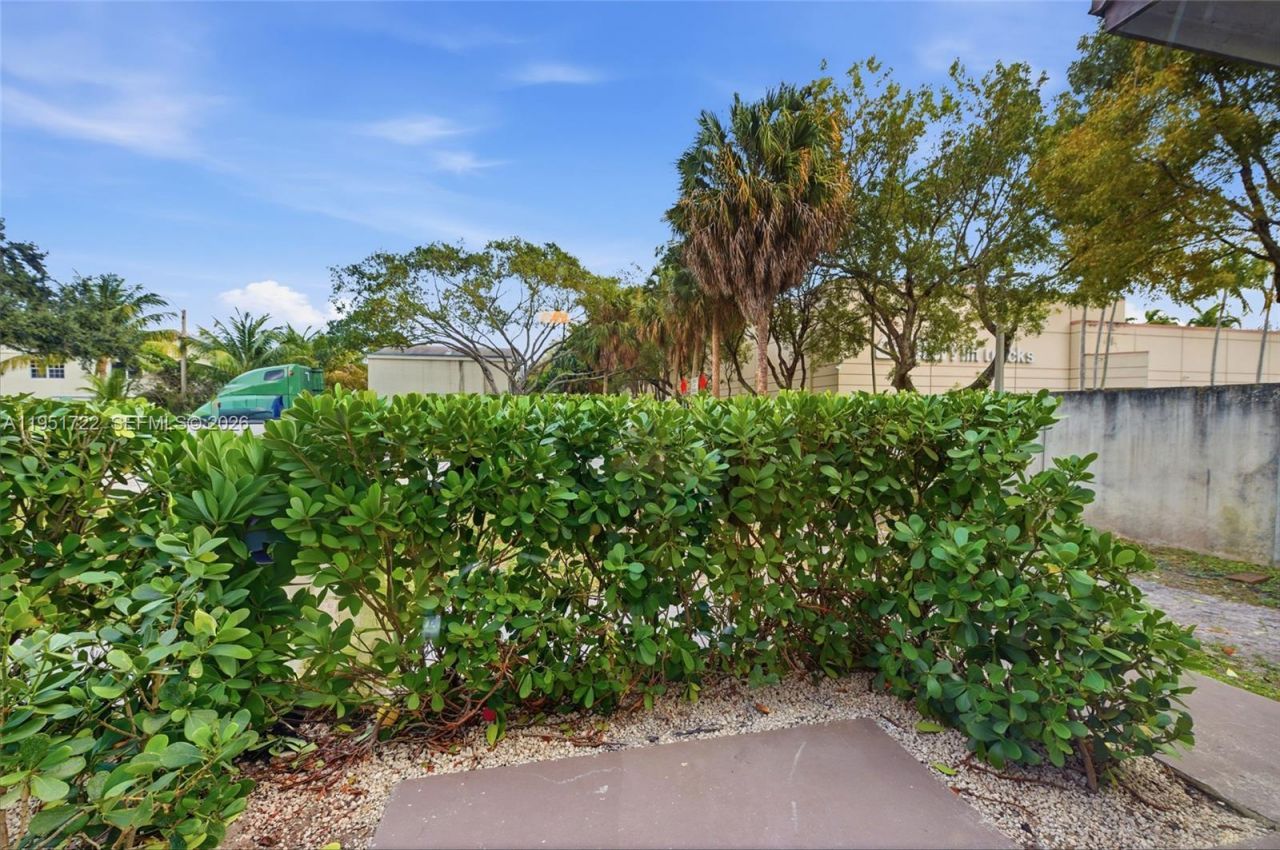 3001 NW 5th Ter, Unit 4, Pompano Beach, FL 33064 Photo