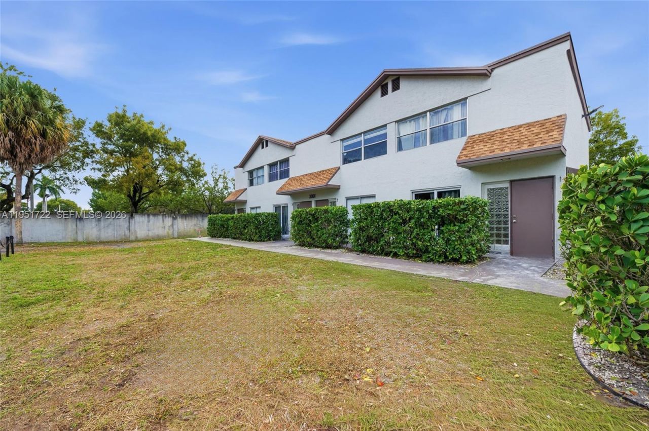 3001 NW 5th Ter, Unit 4, Pompano Beach, FL 33064 Photo