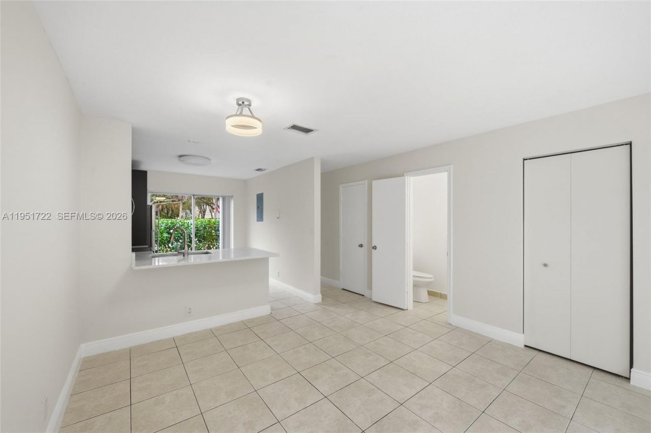 3001 NW 5th Ter, Unit 4, Pompano Beach, FL 33064 Photo