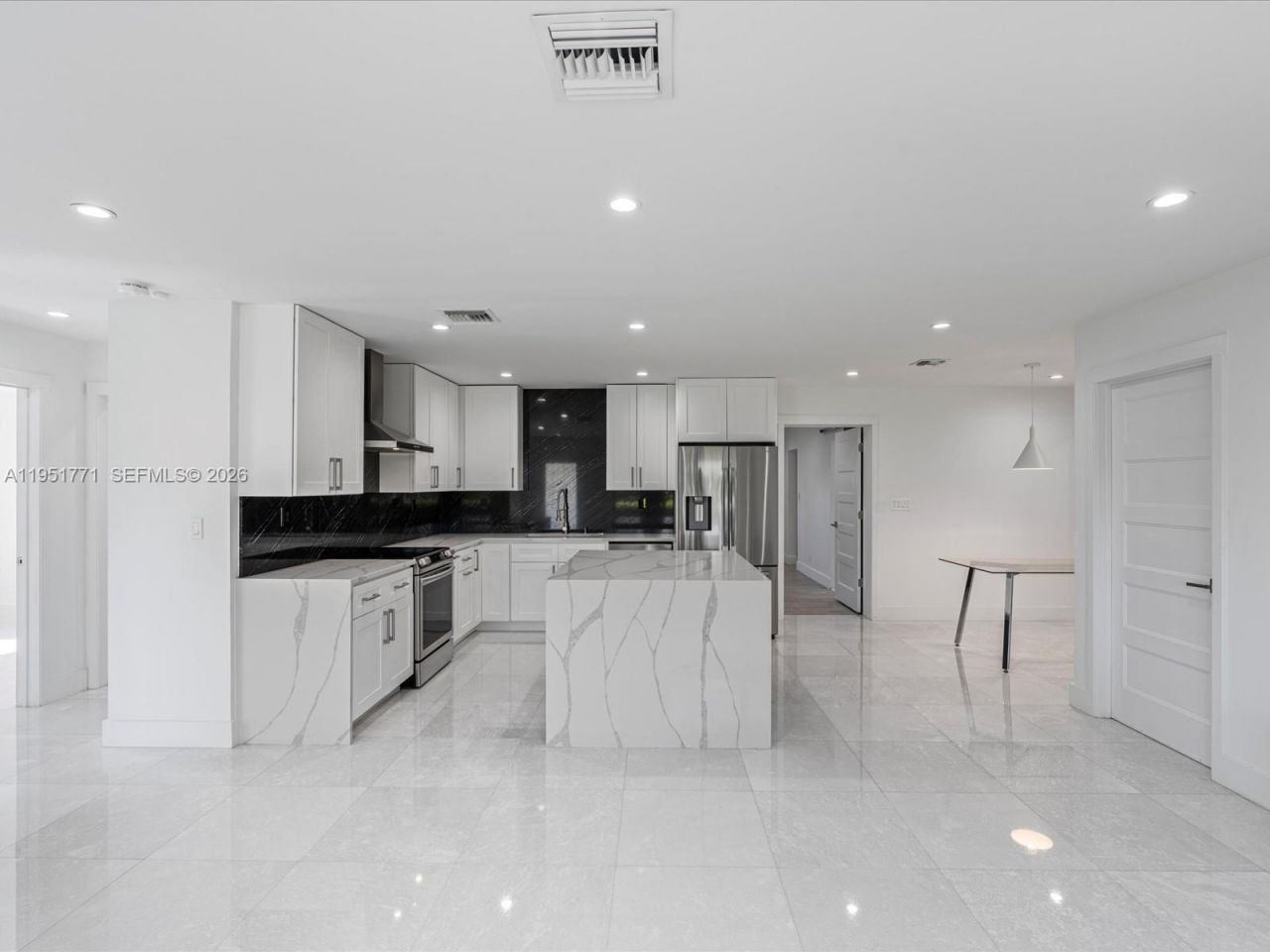 2014 N 31st Ct, Hollywood, FL 33021 Photo