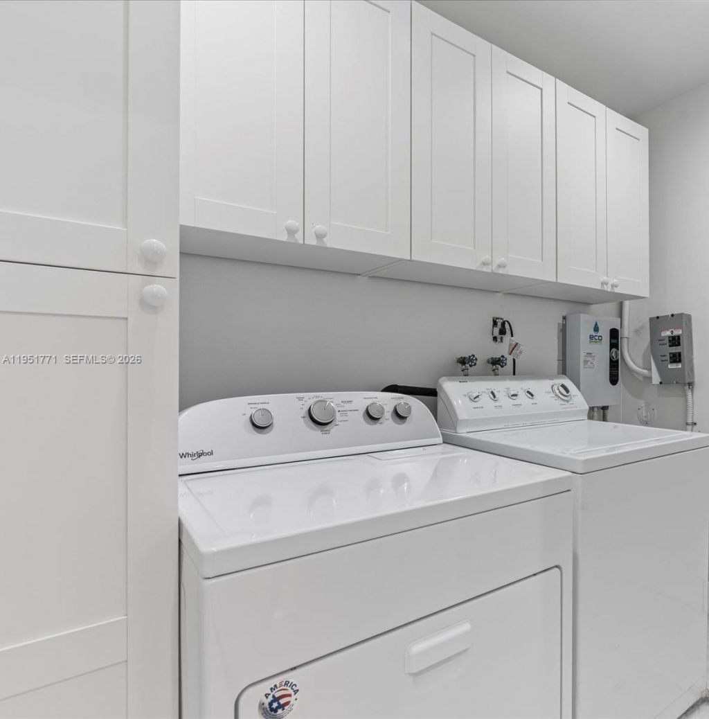 2014 N 31st Ct, Hollywood, FL 33021 Photo