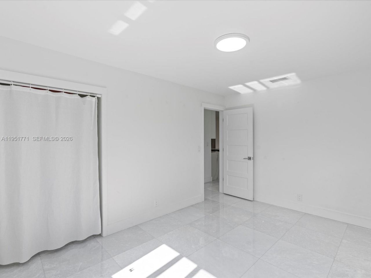 2014 N 31st Ct, Hollywood, FL 33021 Photo