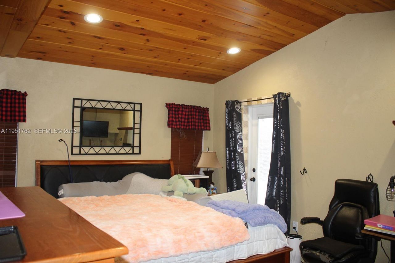 18801 NW 5th St, Pembroke Pines, FL 33029 Photo