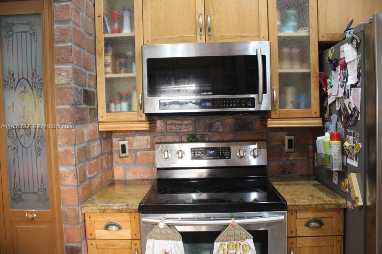 18801 NW 5th St, Pembroke Pines, FL 33029 Photo