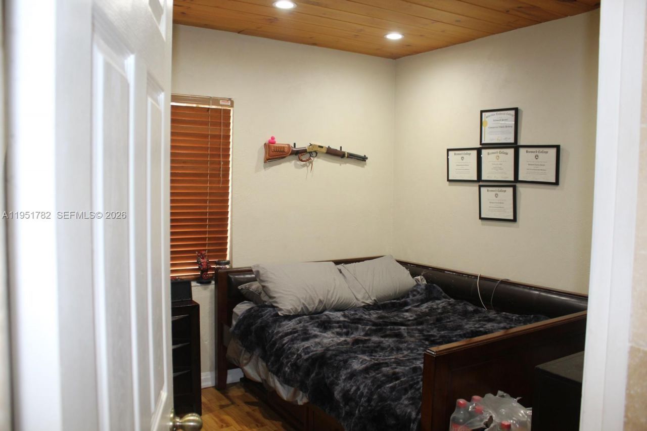 18801 NW 5th St, Pembroke Pines, FL 33029 Photo