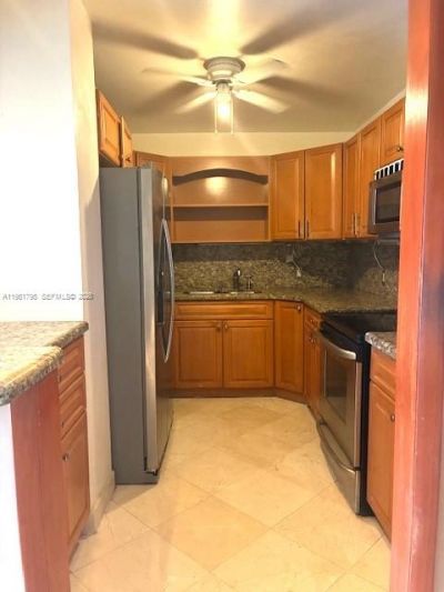 2500 NE 135th St, Unit B805, North Miami, FL 33181 Photo