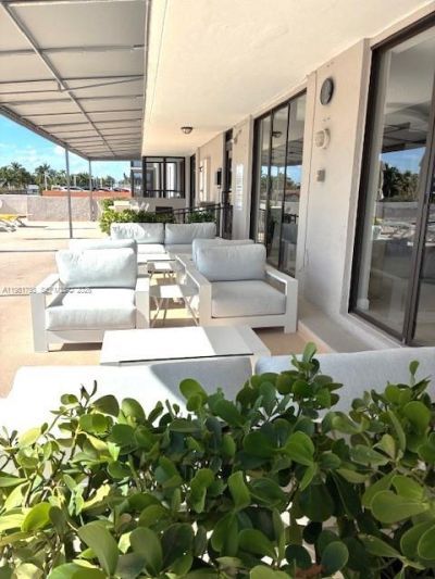 2500 NE 135th St, Unit B805, North Miami, FL 33181 Photo