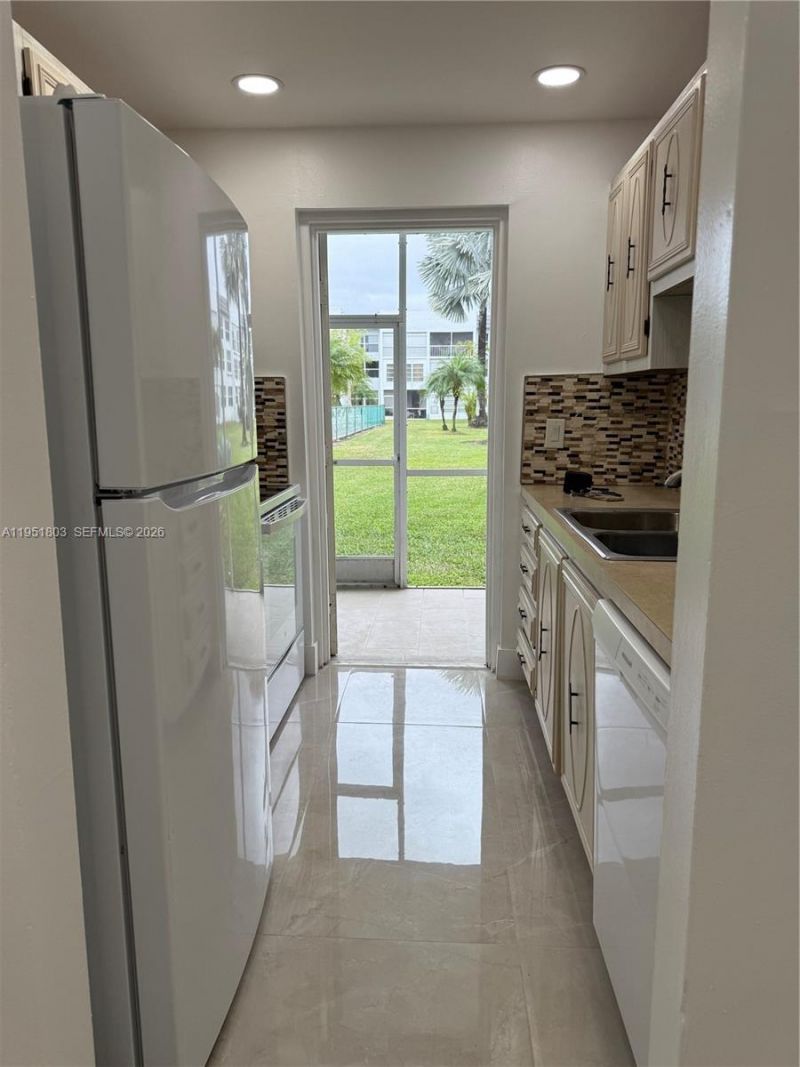 6650 Royal Palm Blvd, Unit 110C, Margate, FL 33063 Photo