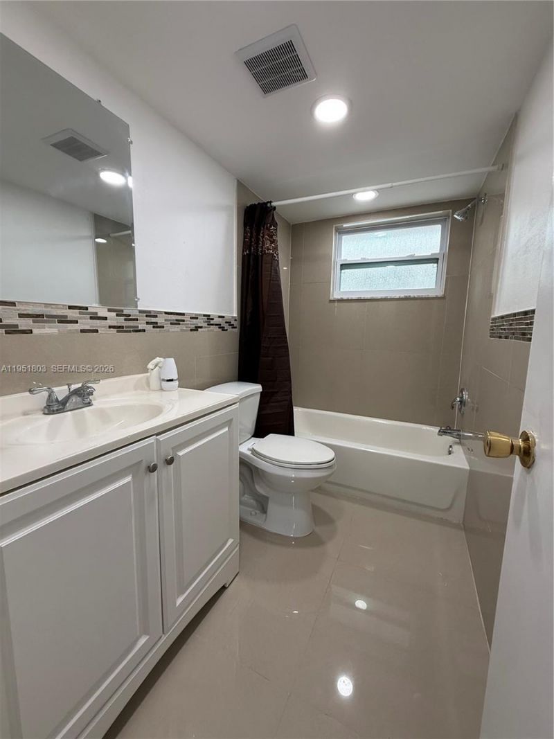 6650 Royal Palm Blvd, Unit 110C, Margate, FL 33063 Photo