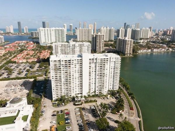 2801 NE 183rd St, Unit 709W, Aventura, FL 33160