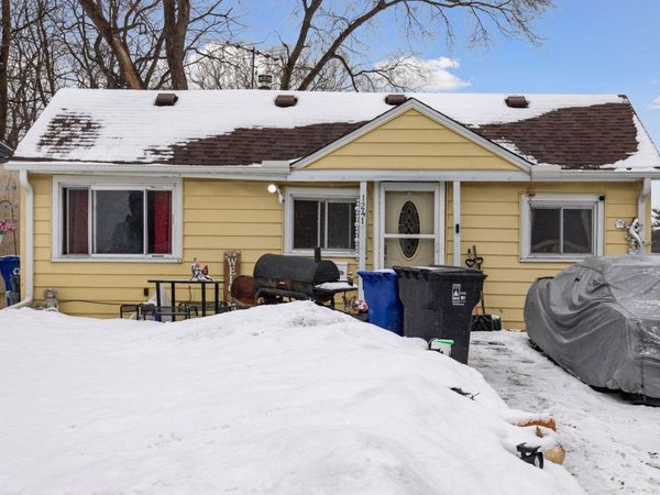 1241 Barclay Street, Saint Paul, MN 55106