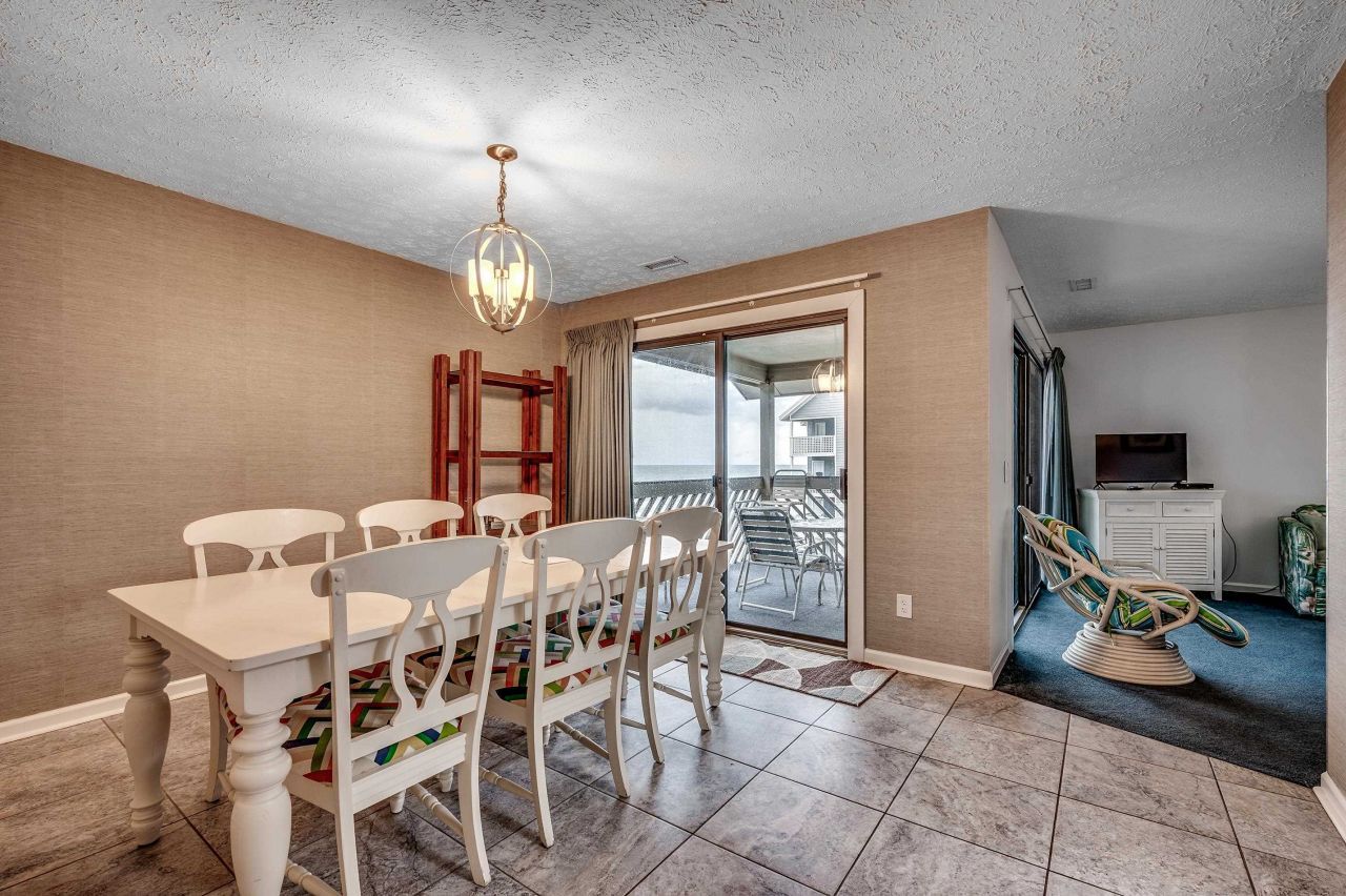 618 N Waccamaw Dr. Photo 7