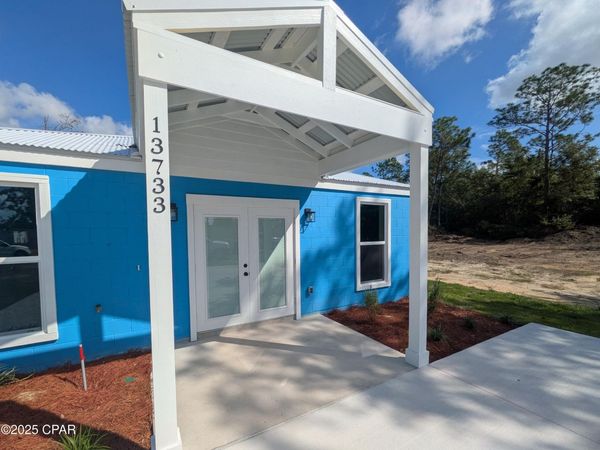 13733 Windsor Avenue, Youngstown, FL 32466