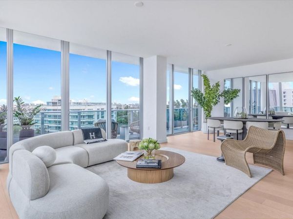 9201 E Bay Harbor Dr, Unit UPH02, Bay Harbor Islands, FL 33154