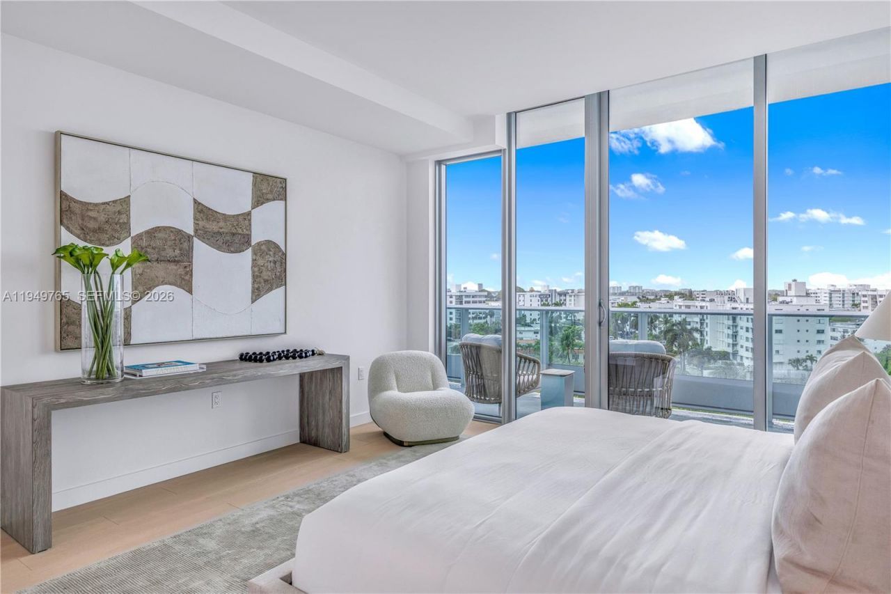 9201 E Bay Harbor Dr, Unit UPH02, Bay Harbor Islands, FL 33154 Photo