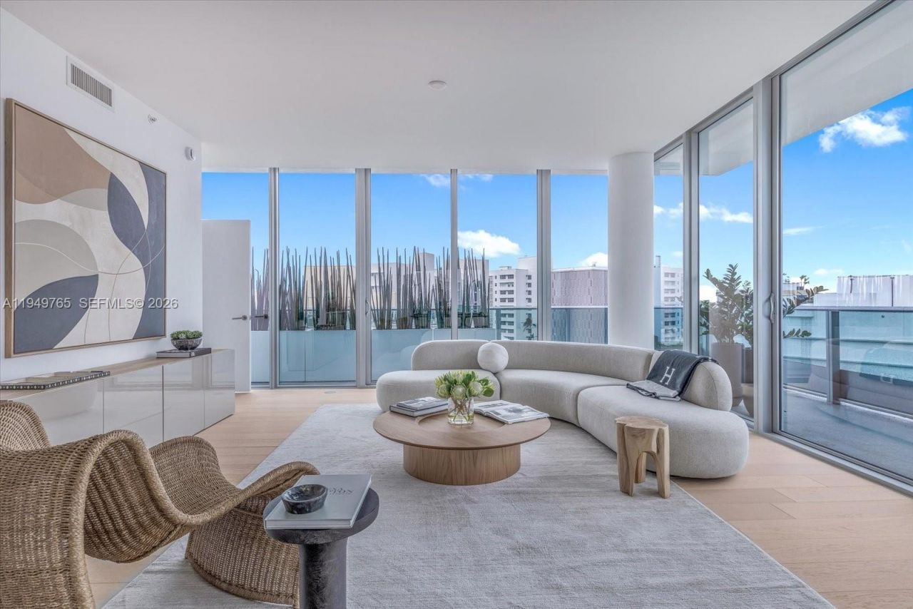 9201 E Bay Harbor Dr, Unit UPH02, Bay Harbor Islands, FL 33154 Photo