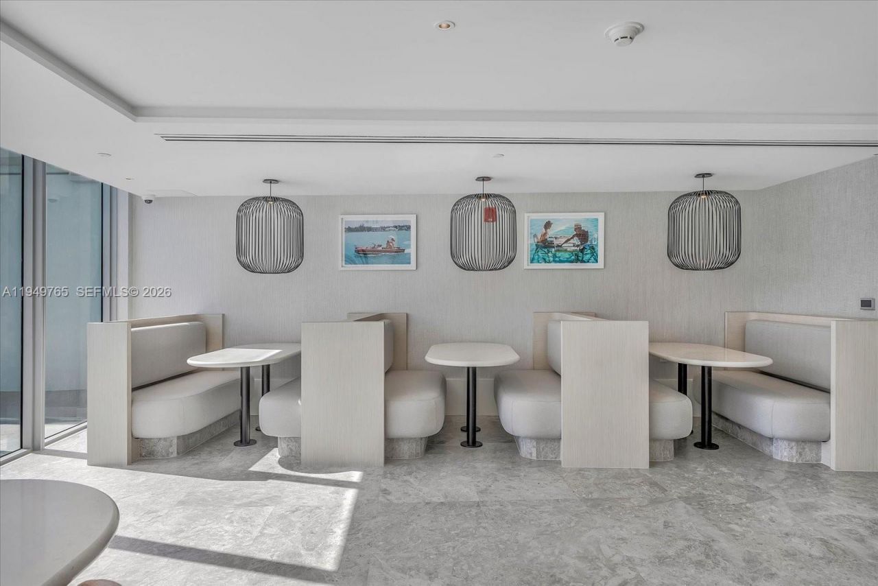 9201 E Bay Harbor Dr, Unit UPH02, Bay Harbor Islands, FL 33154 Photo