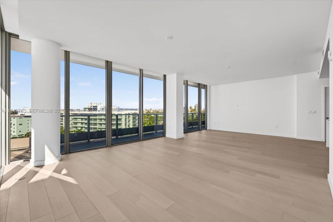 9201 E Bay Harbor Dr, Unit UPH02, Bay Harbor Islands, FL 33154 Photo