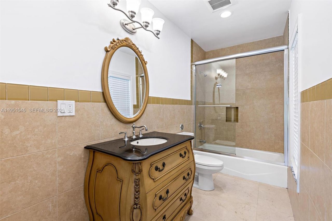 8030 SW 120th St , Pinecrest, FL 33156 Photo