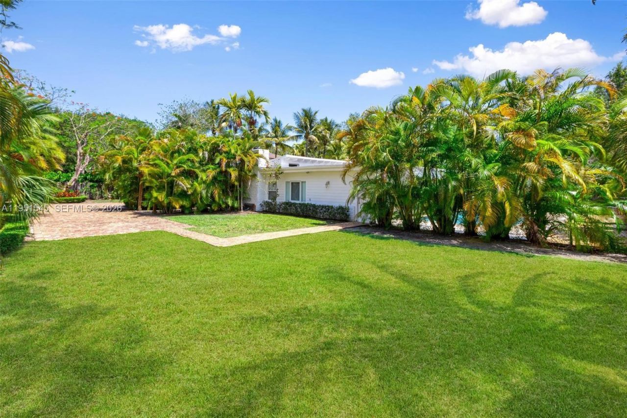 8030 SW 120th St , Pinecrest, FL 33156 Photo